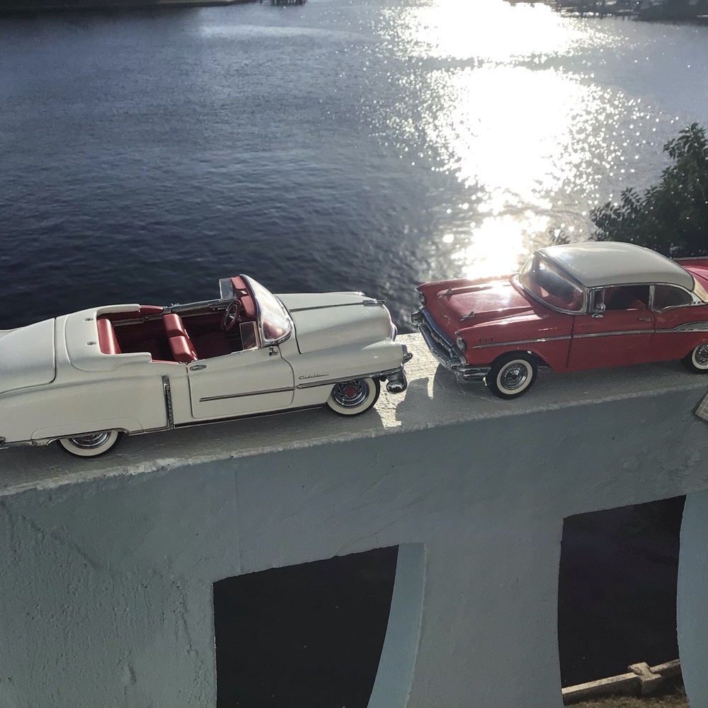 2 x Precision Models by the Franklin Mint Die Cast 1:24 57 Belair 53 El Dorado
